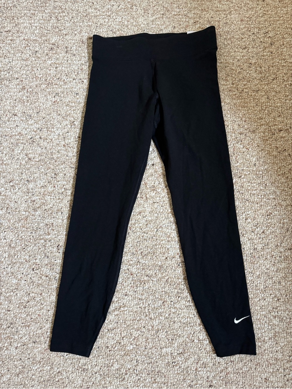 Nike Black Tight Fit Mid Rise 7/8 Length Leggings